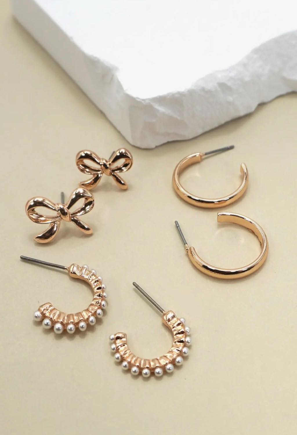 Bow-Pearl Studded Earring Set